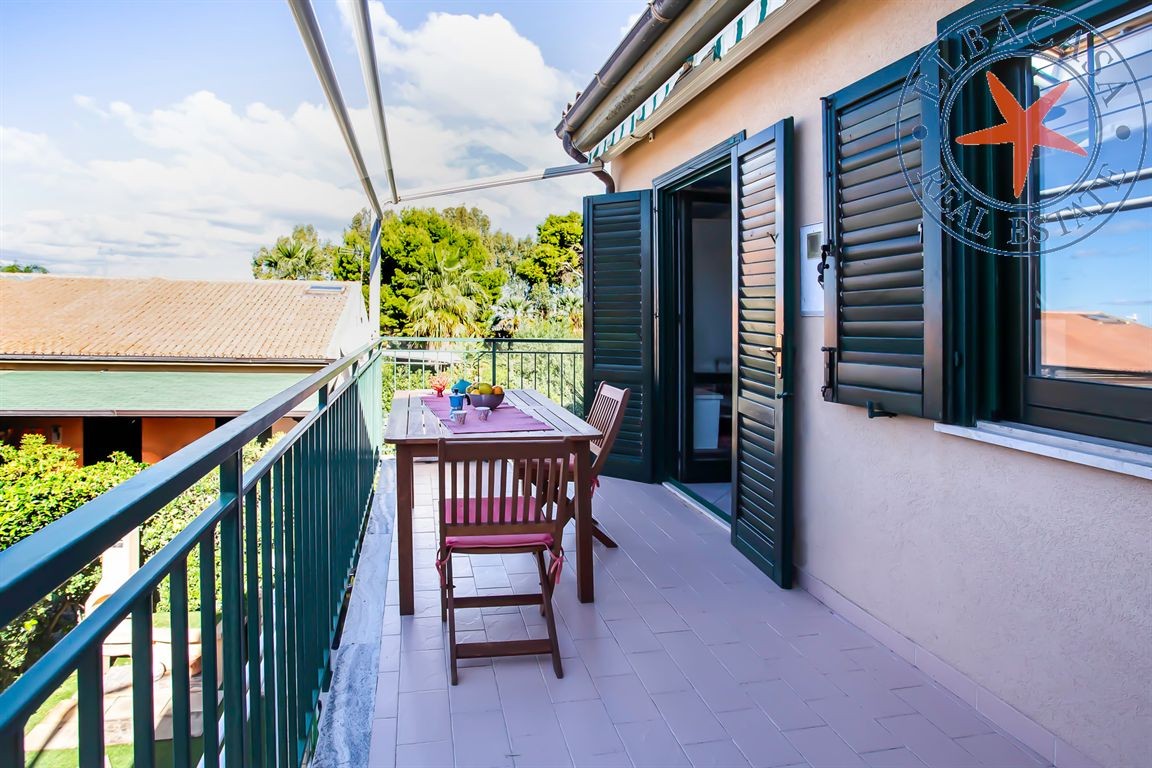 CAMPOFELICE DI ROCCELLA - SICILIA - APPARTAMENTO IN RESIDENCE