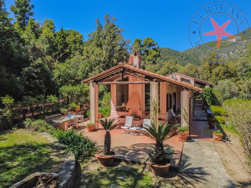 FETOVAIA - ELBA - VILLA INDIPENDENTE A DUE PASSI DAL MARE